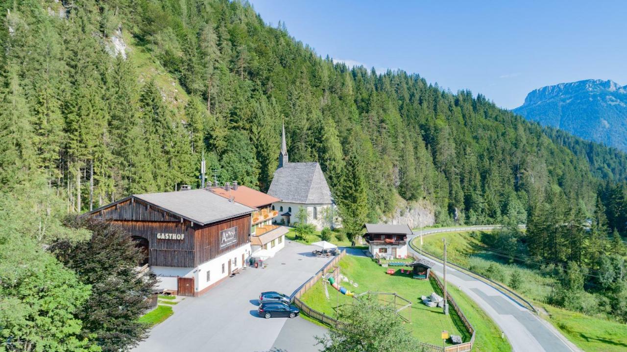 Gasthof St. Adolari Hotel Sankt Ulrich am Pillersee Eksteriør billede