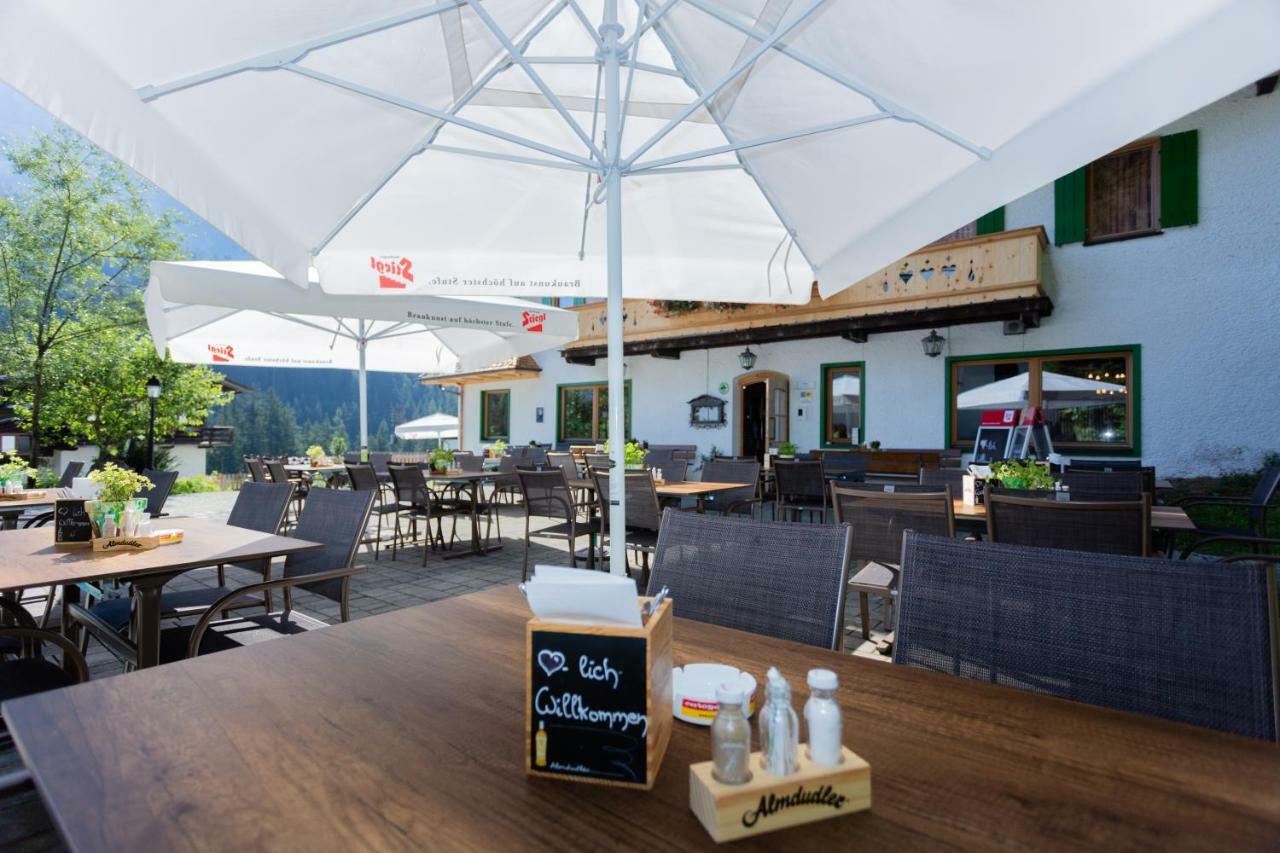 Gasthof St. Adolari Hotel Sankt Ulrich am Pillersee Eksteriør billede