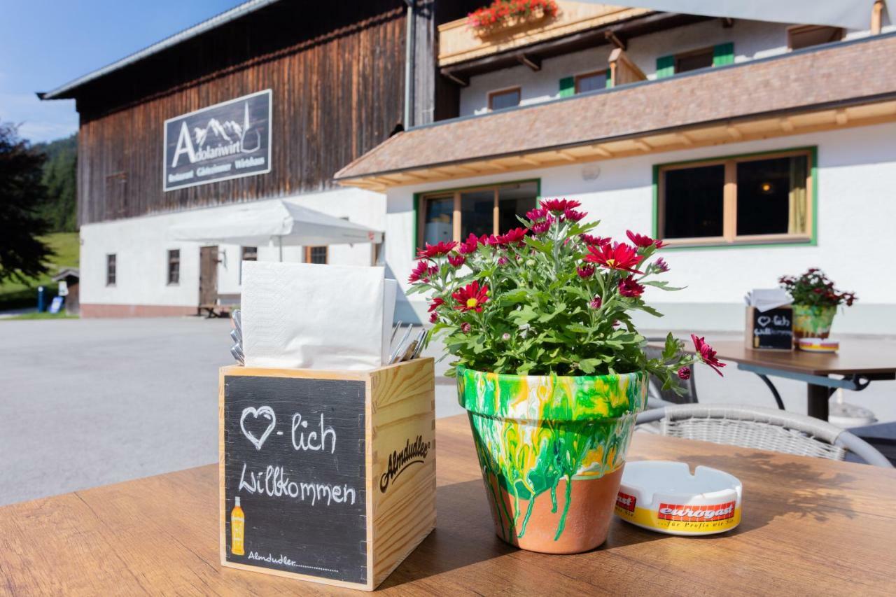 Gasthof St. Adolari Hotel Sankt Ulrich am Pillersee Eksteriør billede